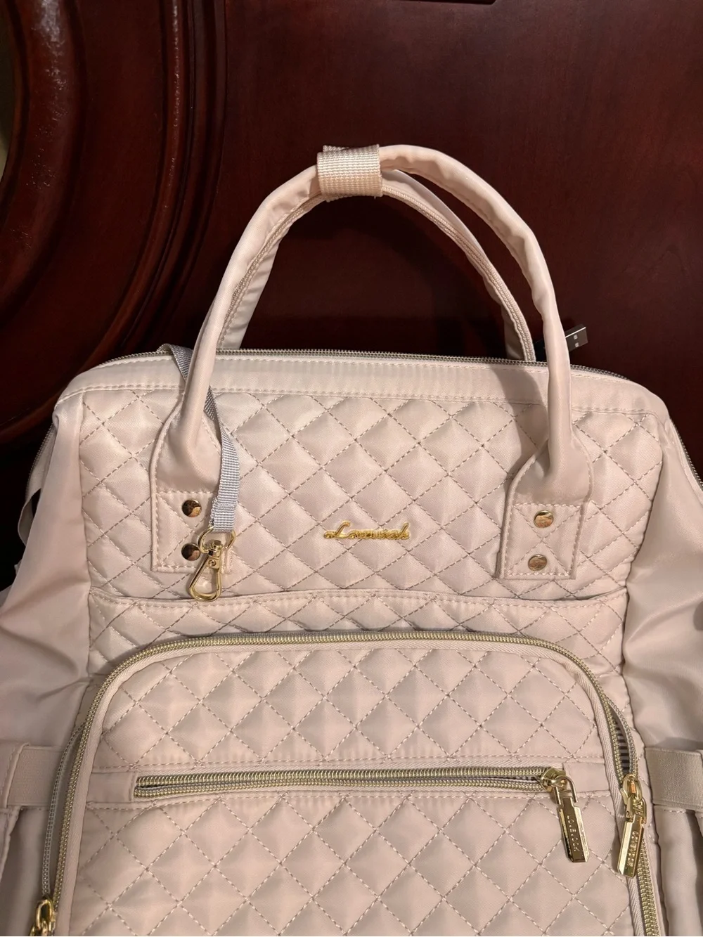 Lovevook light cream